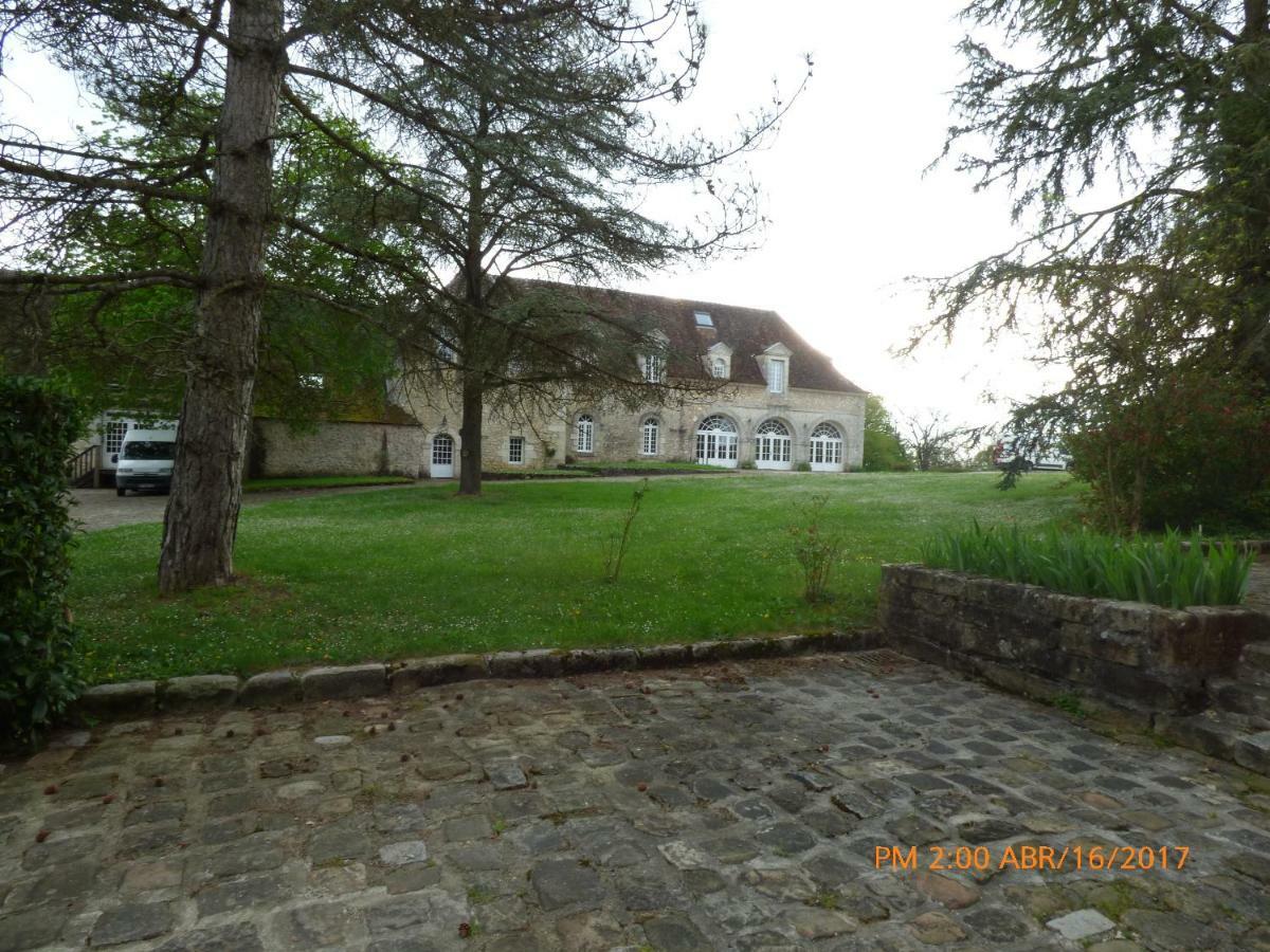 Château de Montramé Soisy-Bouy Esterno foto