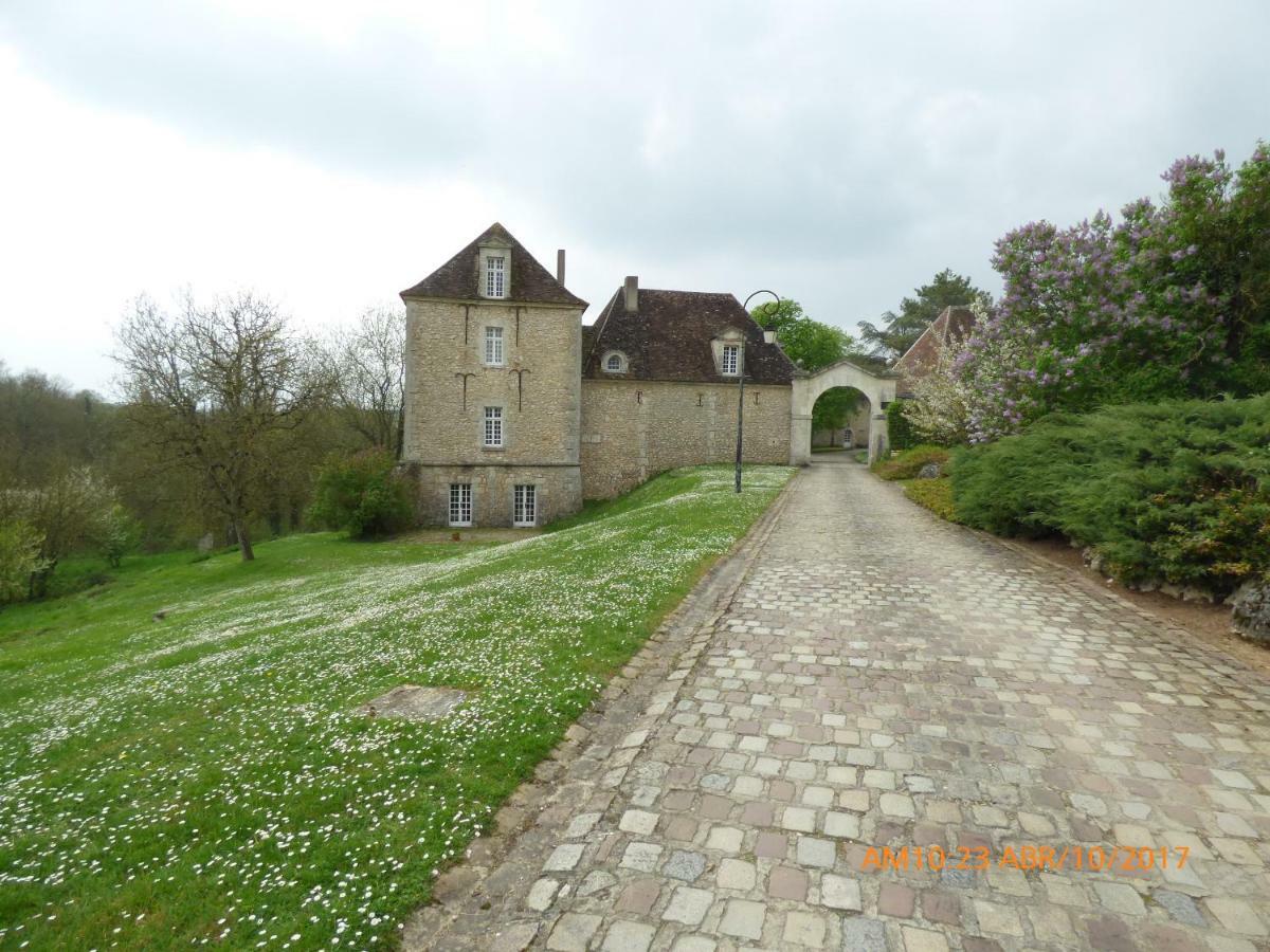 Château de Montramé Soisy-Bouy Esterno foto