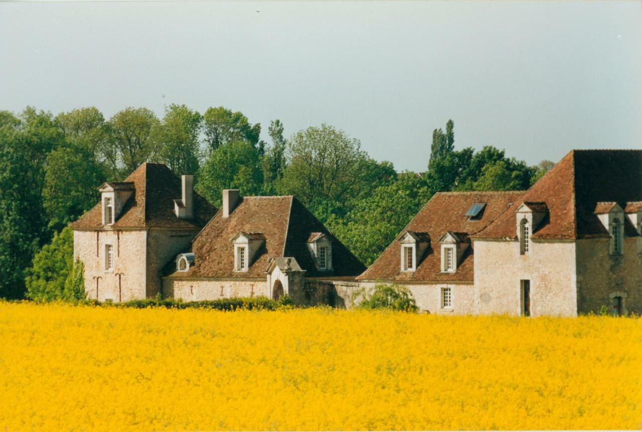 Château de Montramé Soisy-Bouy Esterno foto