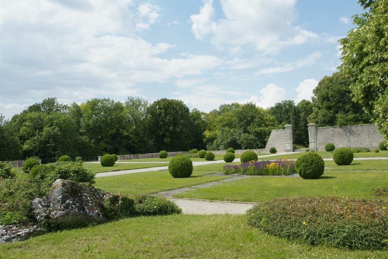 Château de Montramé Soisy-Bouy Esterno foto